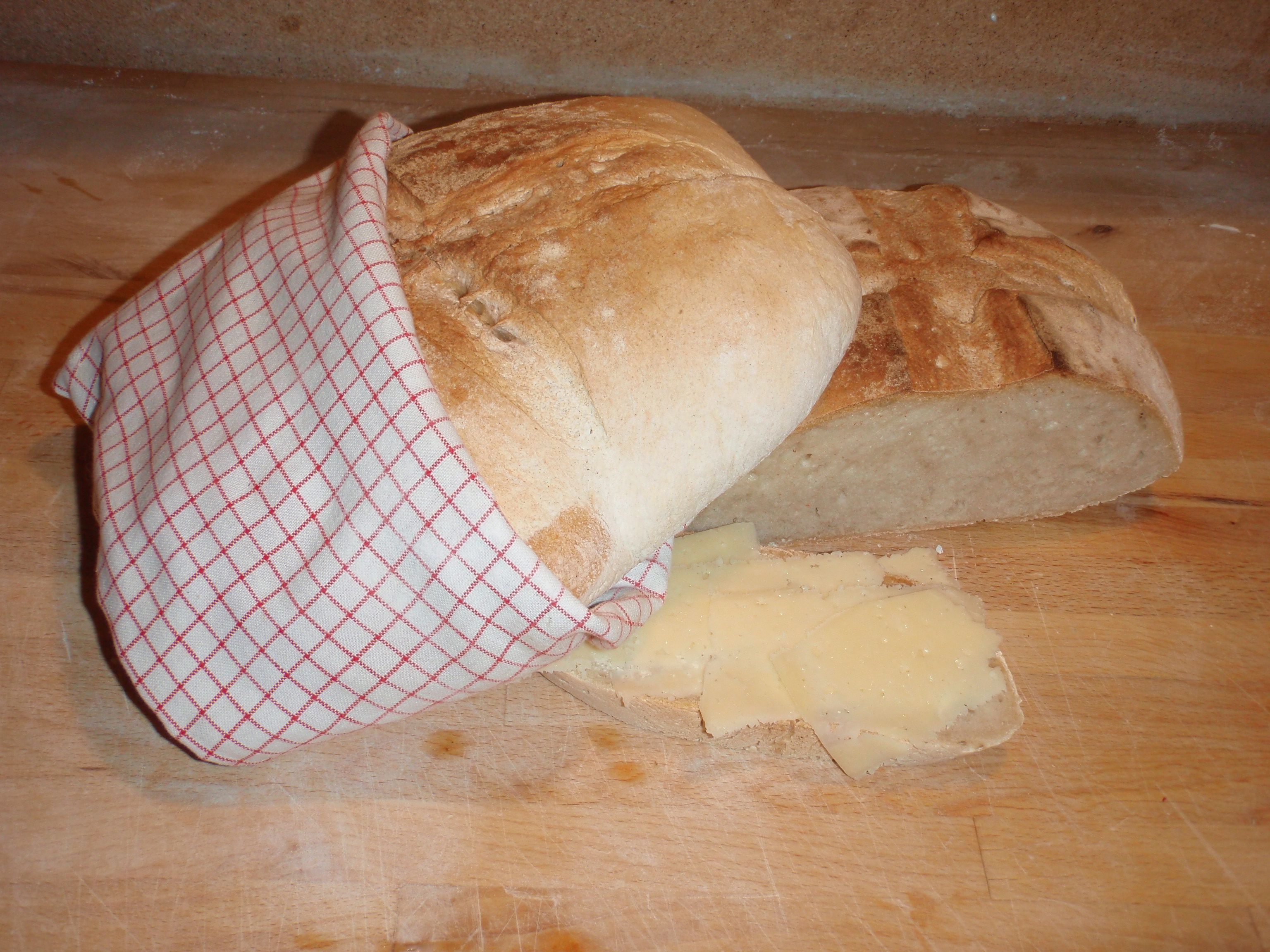 Ljust bröd med surdeg - Catarina Algotsson - Recept